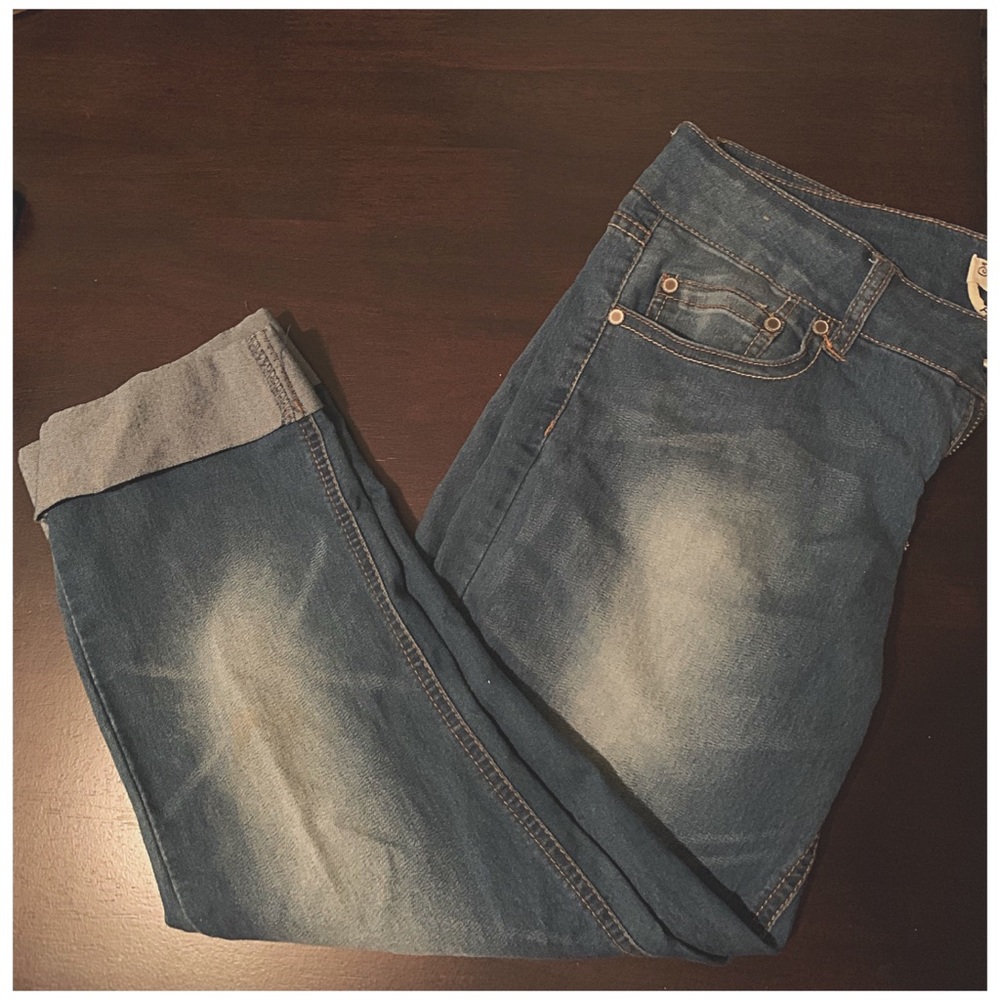 Indigo Rein Cuffed Capris